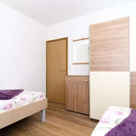 Apartment Nuncijata - Three Bedroom With Balcony And Sea View Dubrovnik