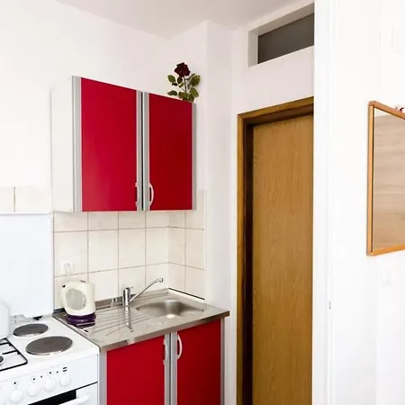 Nuncijata - Three Bedroom With Balcony And Sea View *